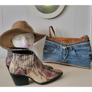Woman's Sz. 7 Western Bundle Universal Thread, Too Blue, Via Libera See Desc.